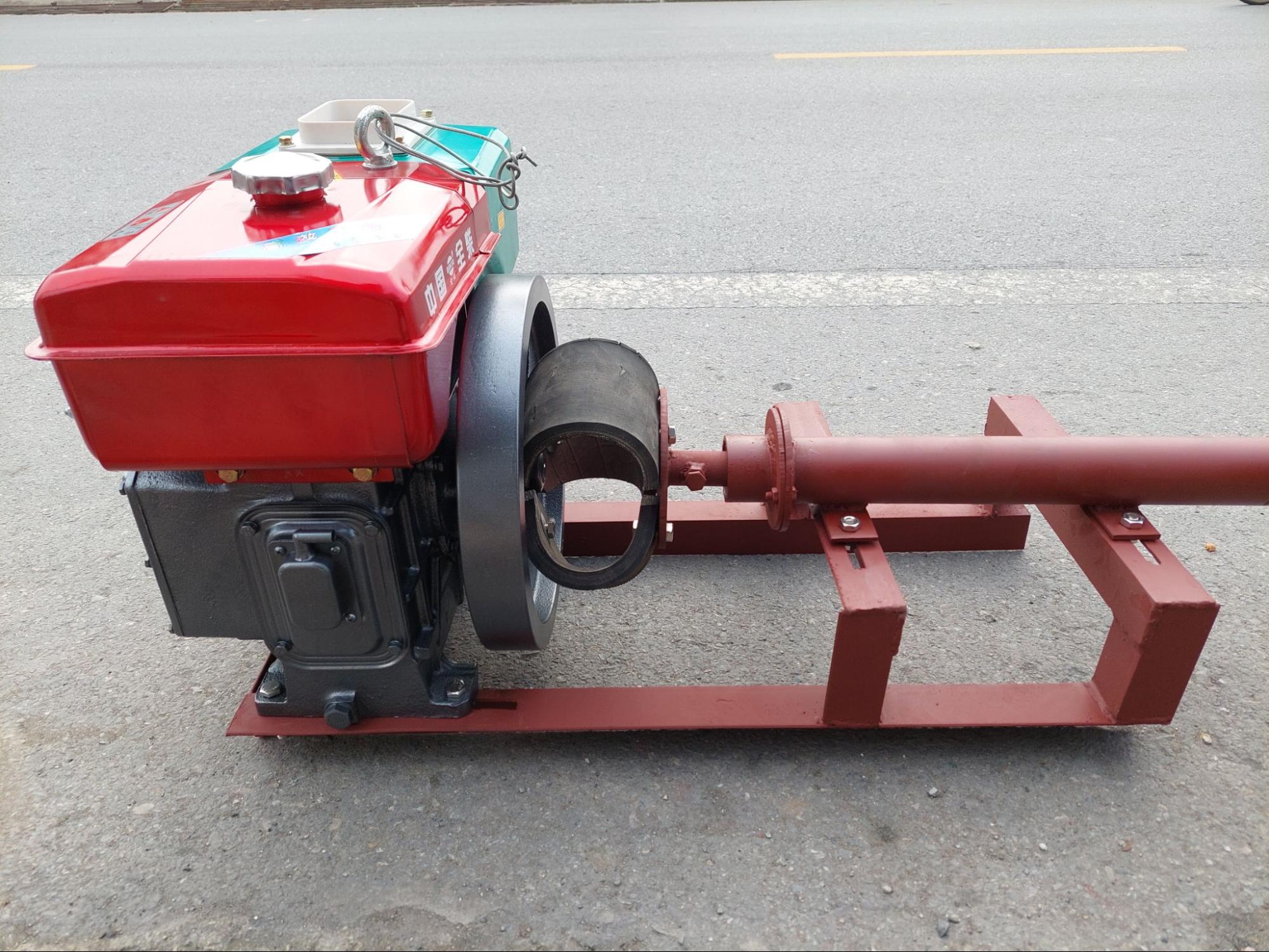 Ngoài cung cấp máy bơm hút bùn ao chúng tôi còn cung cấp phụ kiện đầu bơm hút bùn