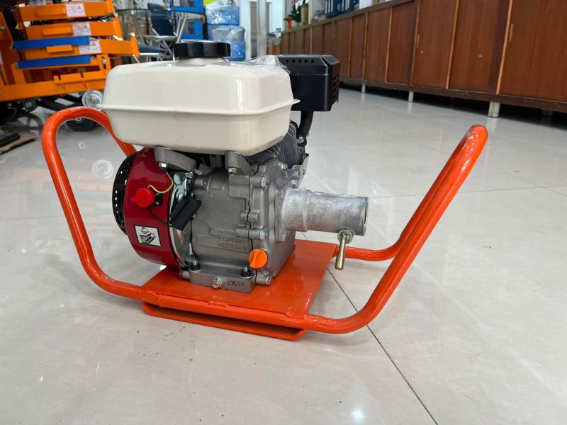 Cơ khí Thuận Tiến địa chỉ chuyên cung cấp máy hút bùn cầm tay uy tín, giá tốt
