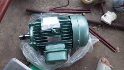 Vỏ động cơ giúp bảo vệ các bộ phận khỏi bụi bẩn, nước và va đập