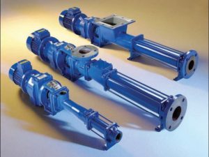 Máy bơm bùn trục vít chạy xăng